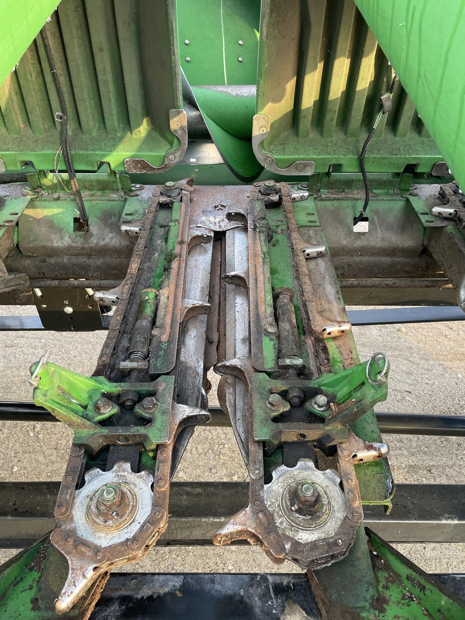 2004 John Deere 893