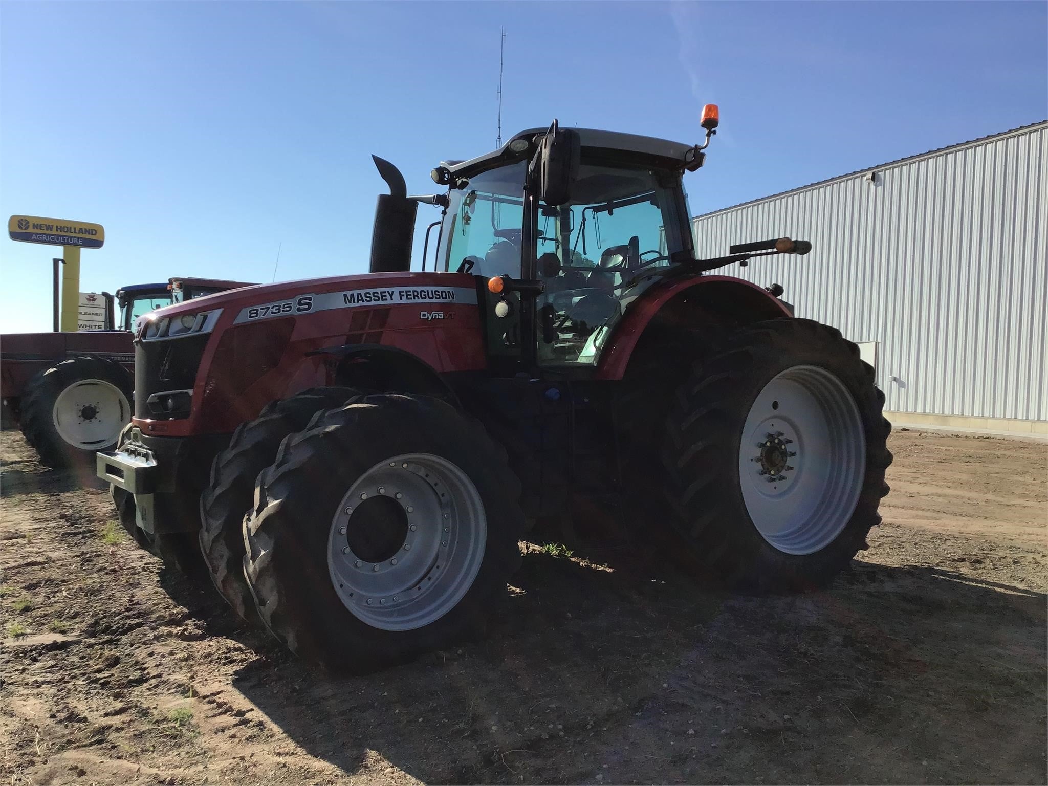 2019 Massey Ferguson 8735S