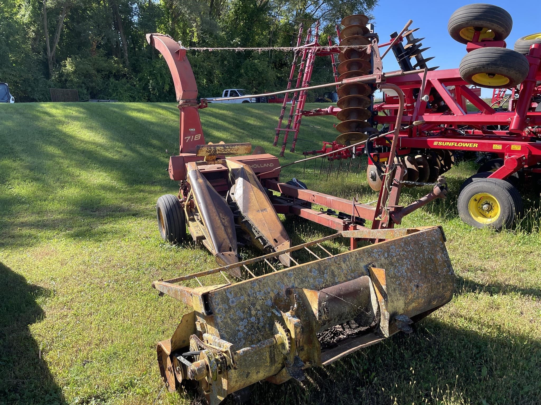 0 New Holland 718