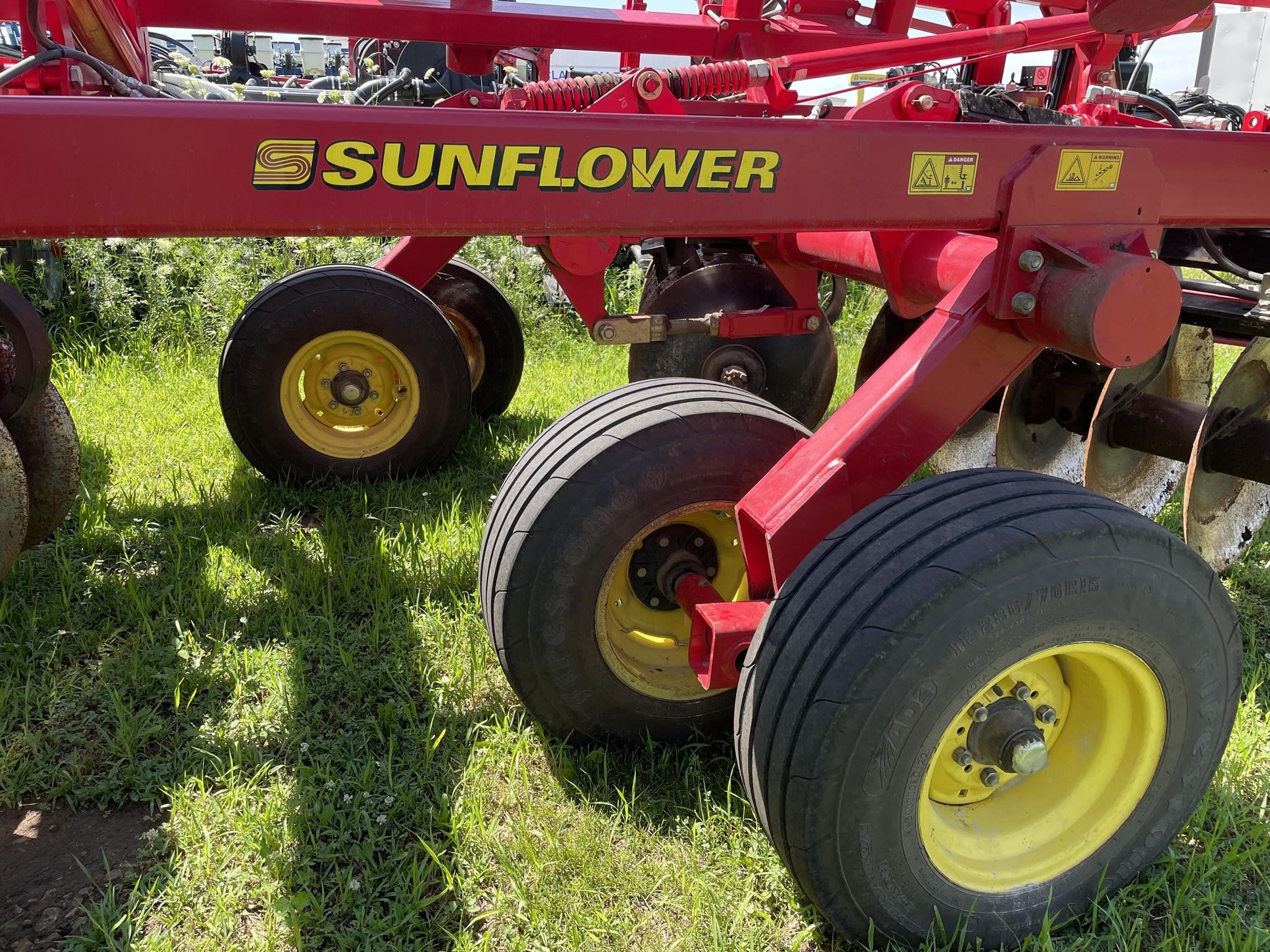 2009 Sunflower 1435-23