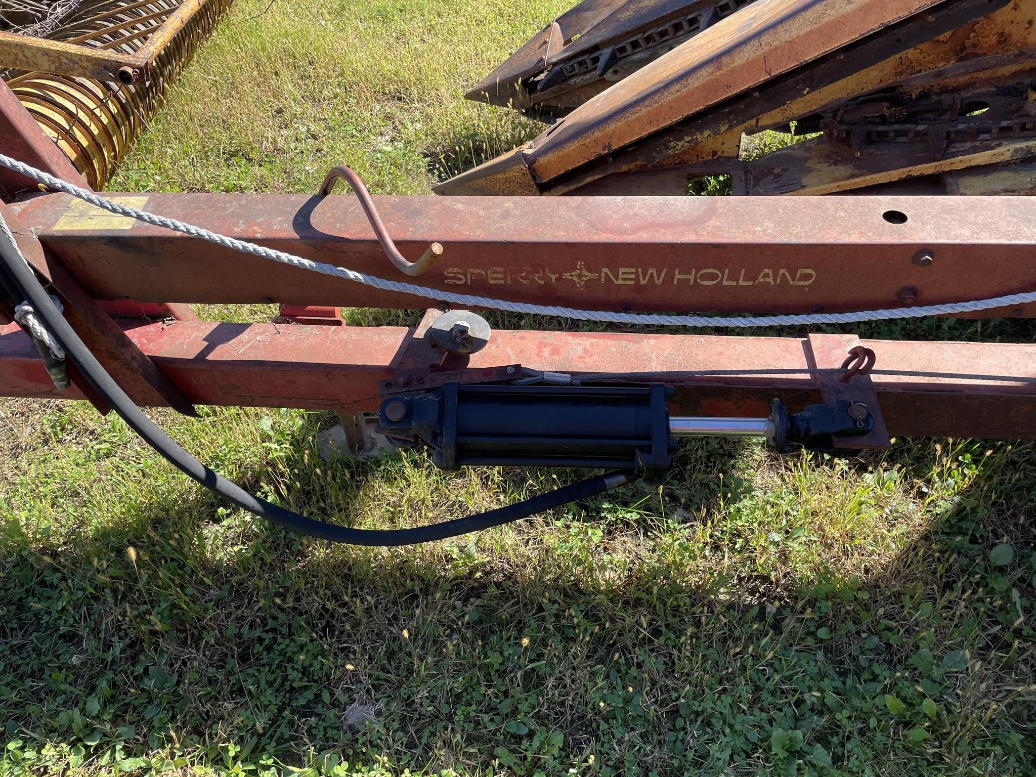 0 New Holland 718