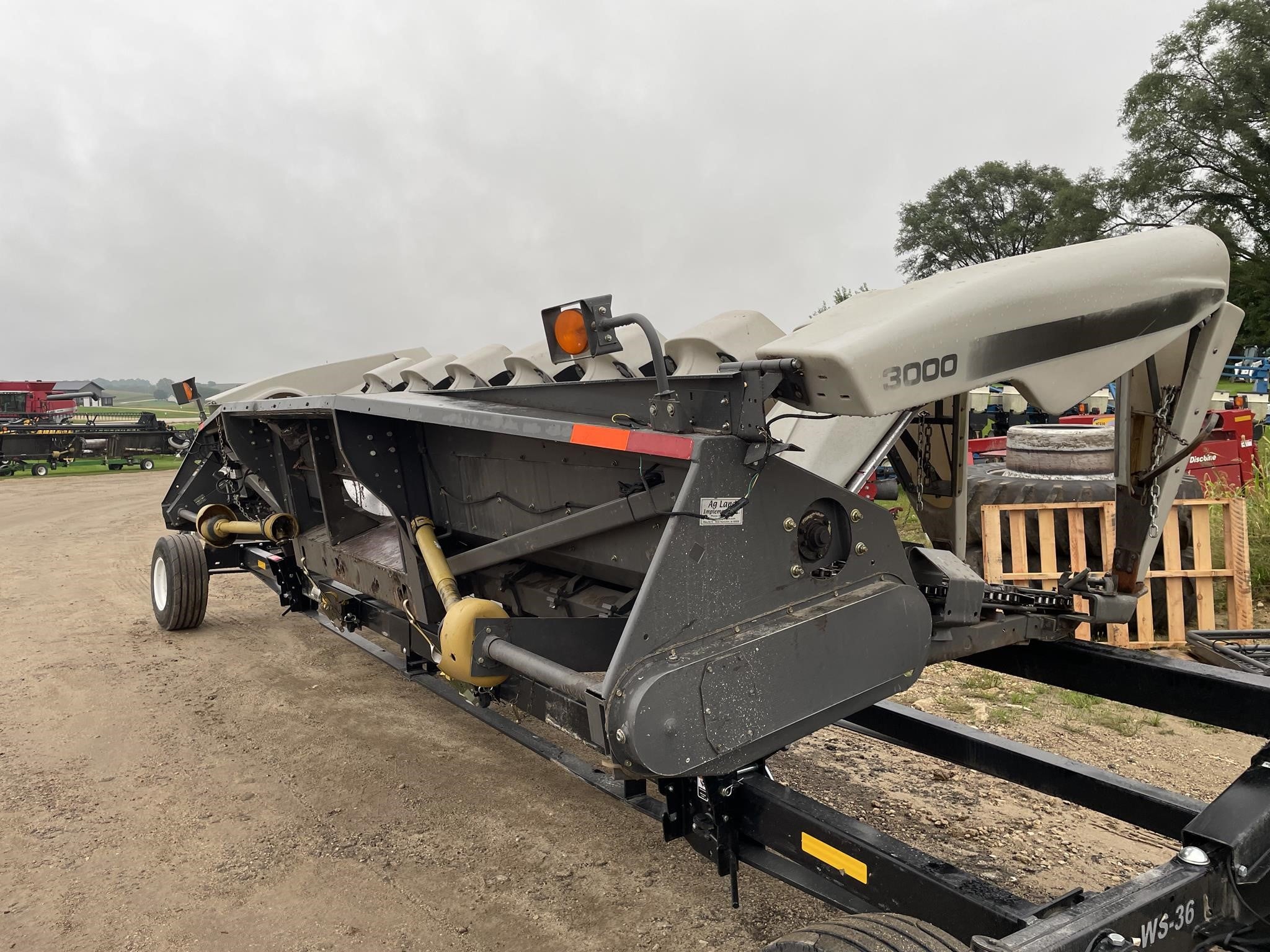 2011 Gleaner 3000