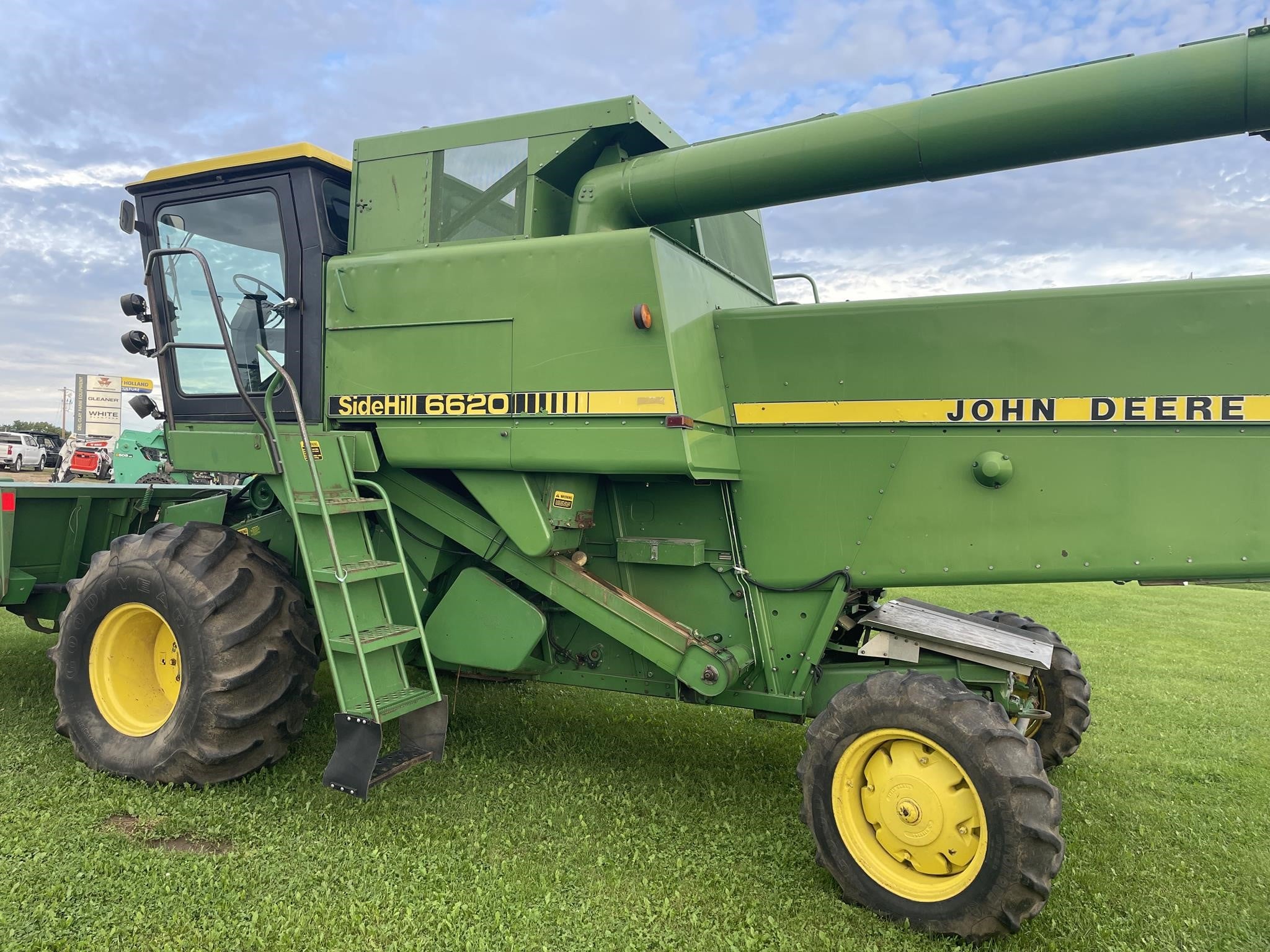 1983 John Deere 6620SH
