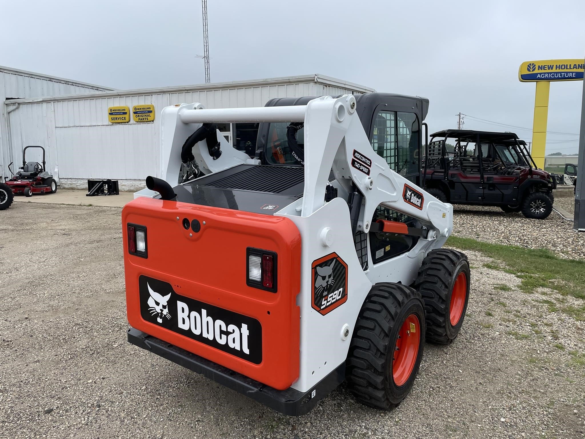 2026 Bobcat S590