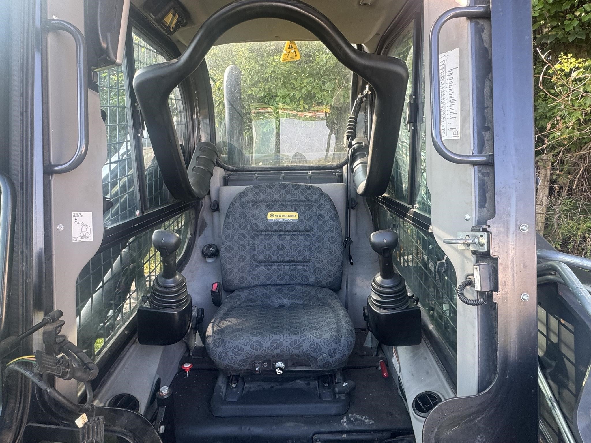 2022 New Holland L334