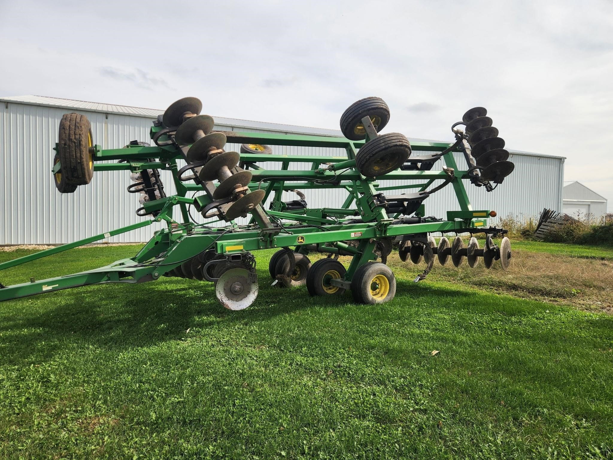 Photo of 2009 John Deere 512