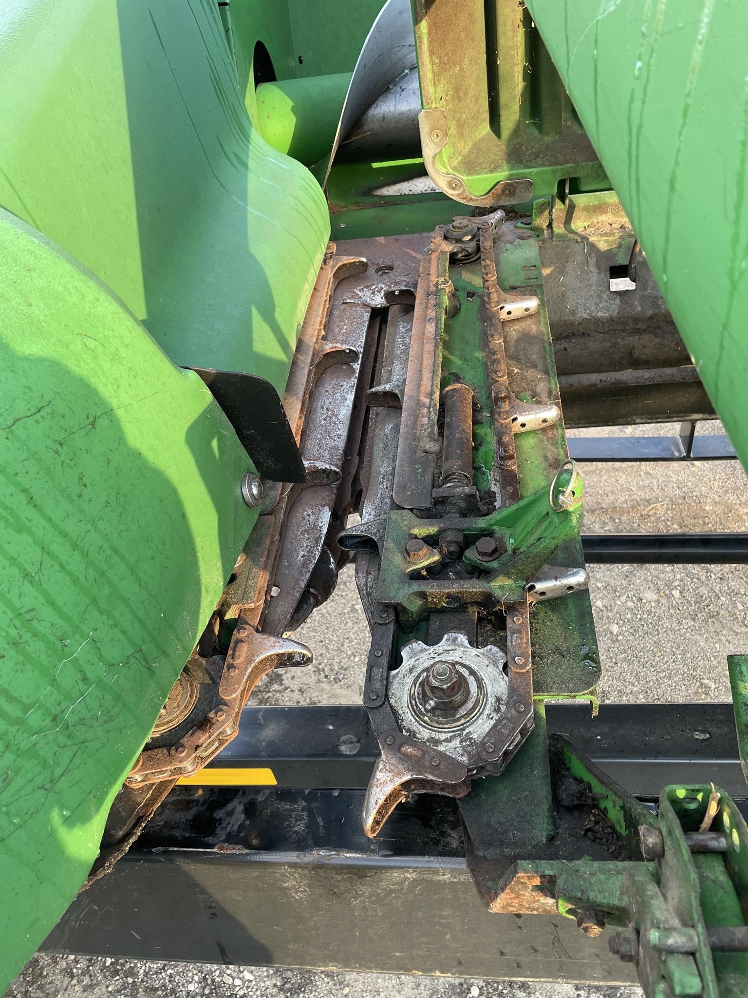 2004 John Deere 893