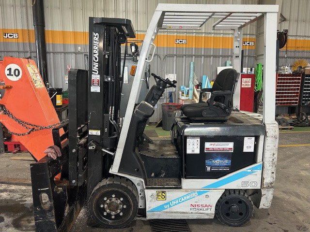 Photo of a 2013 Nissan MCT1B2L25S