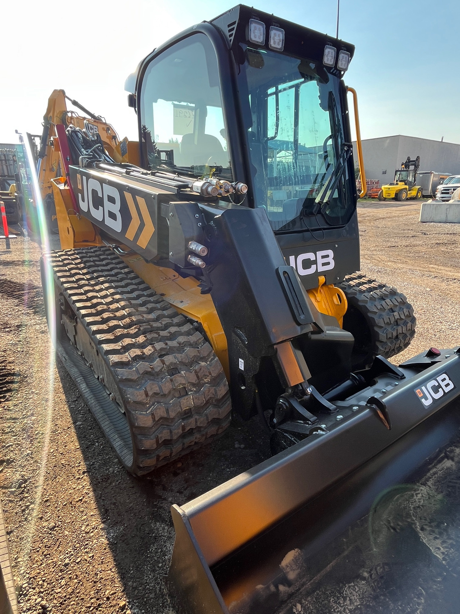 2026 JCB 3TS-8T