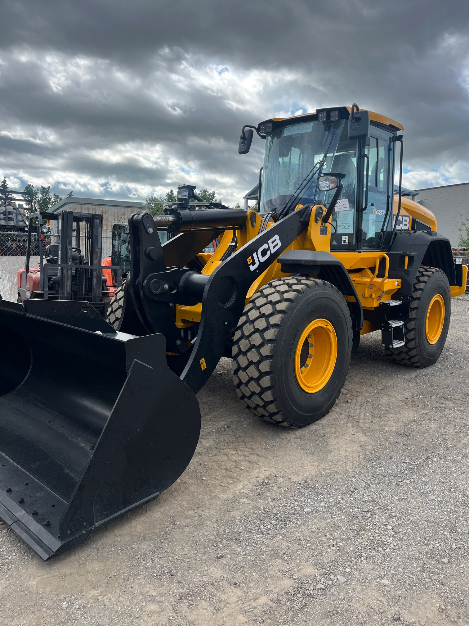 Photo of a 2026 JCB 437