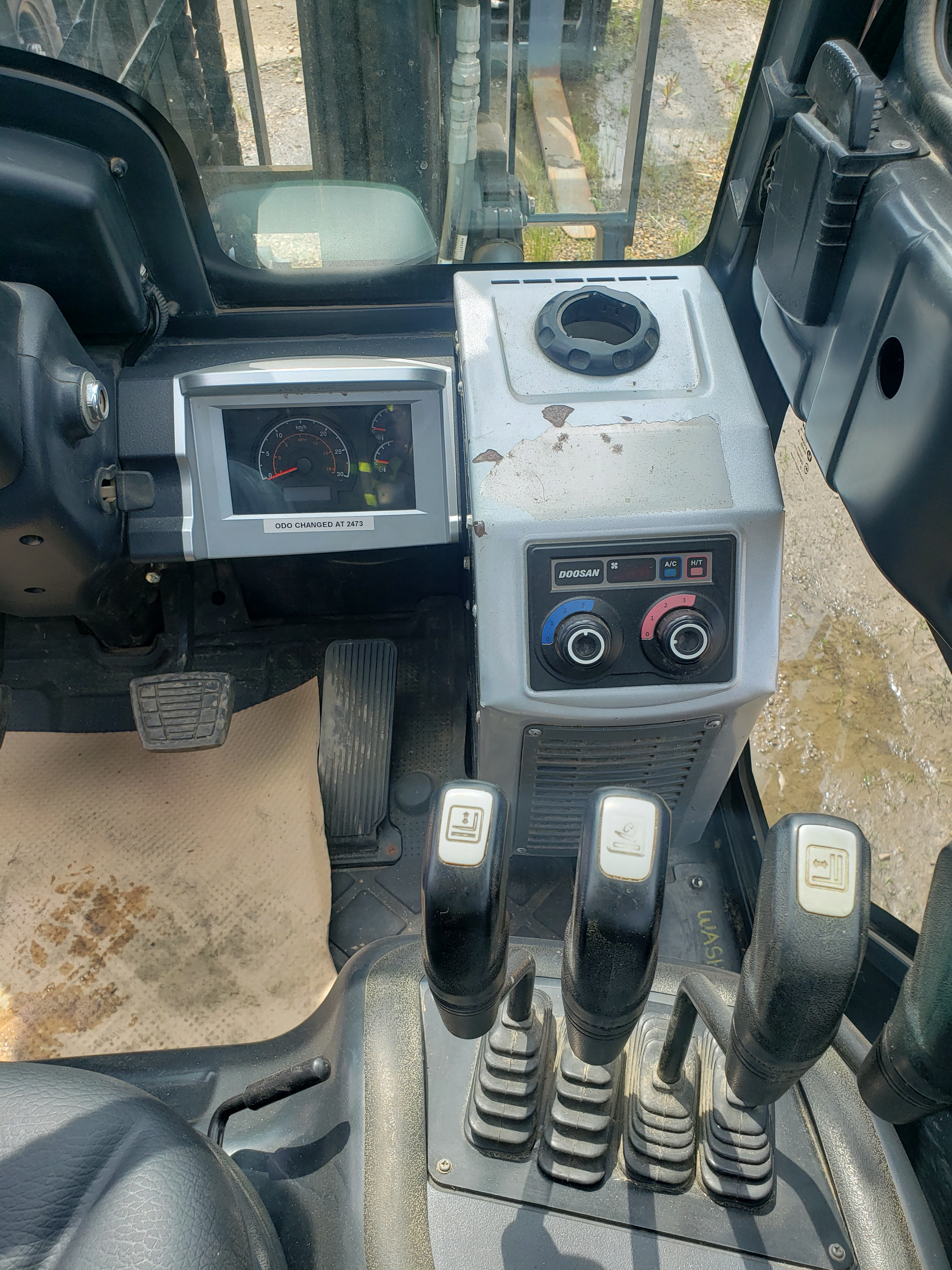 2022 Doosan G30E-7