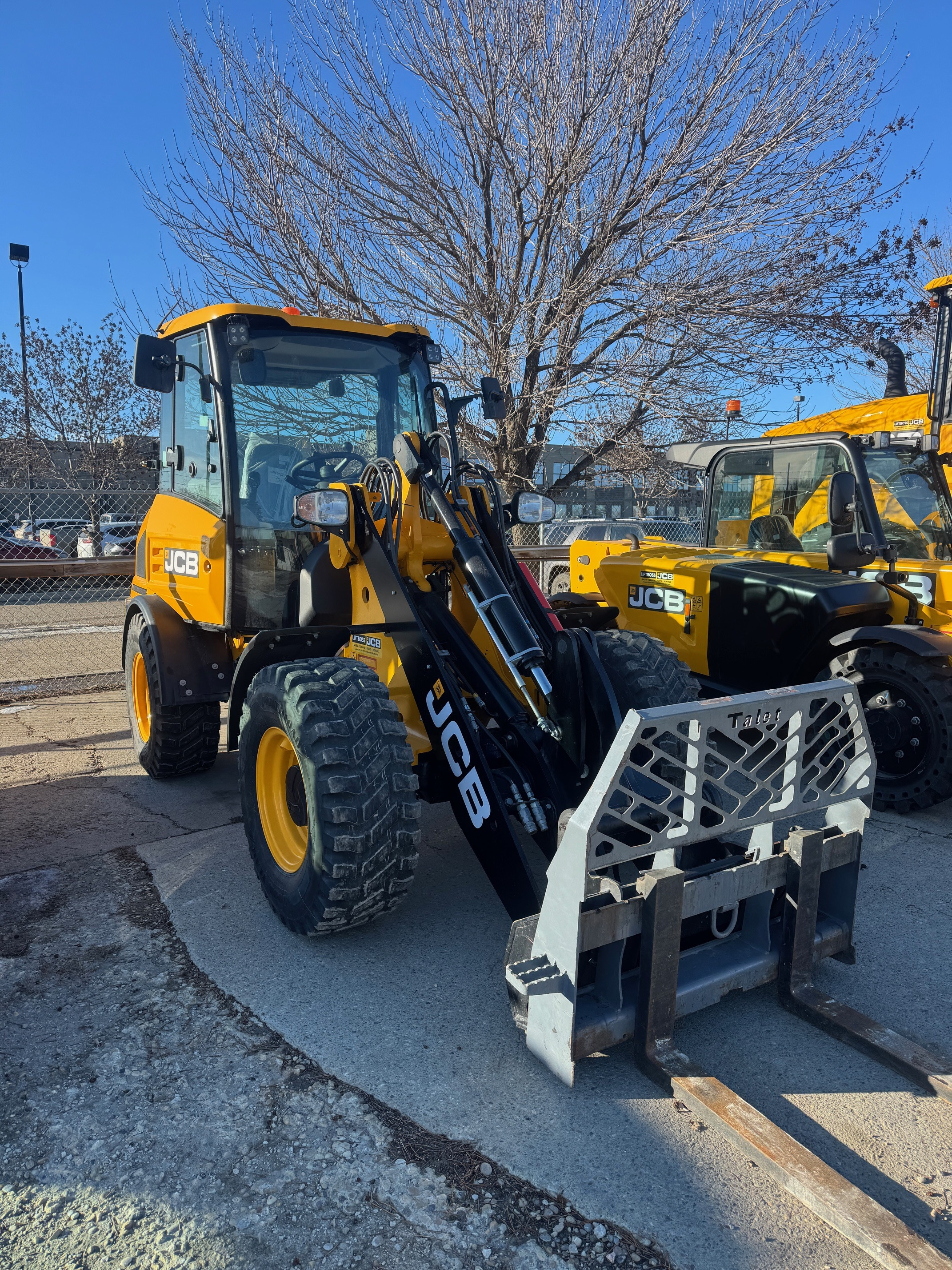 2026 JCB 407
