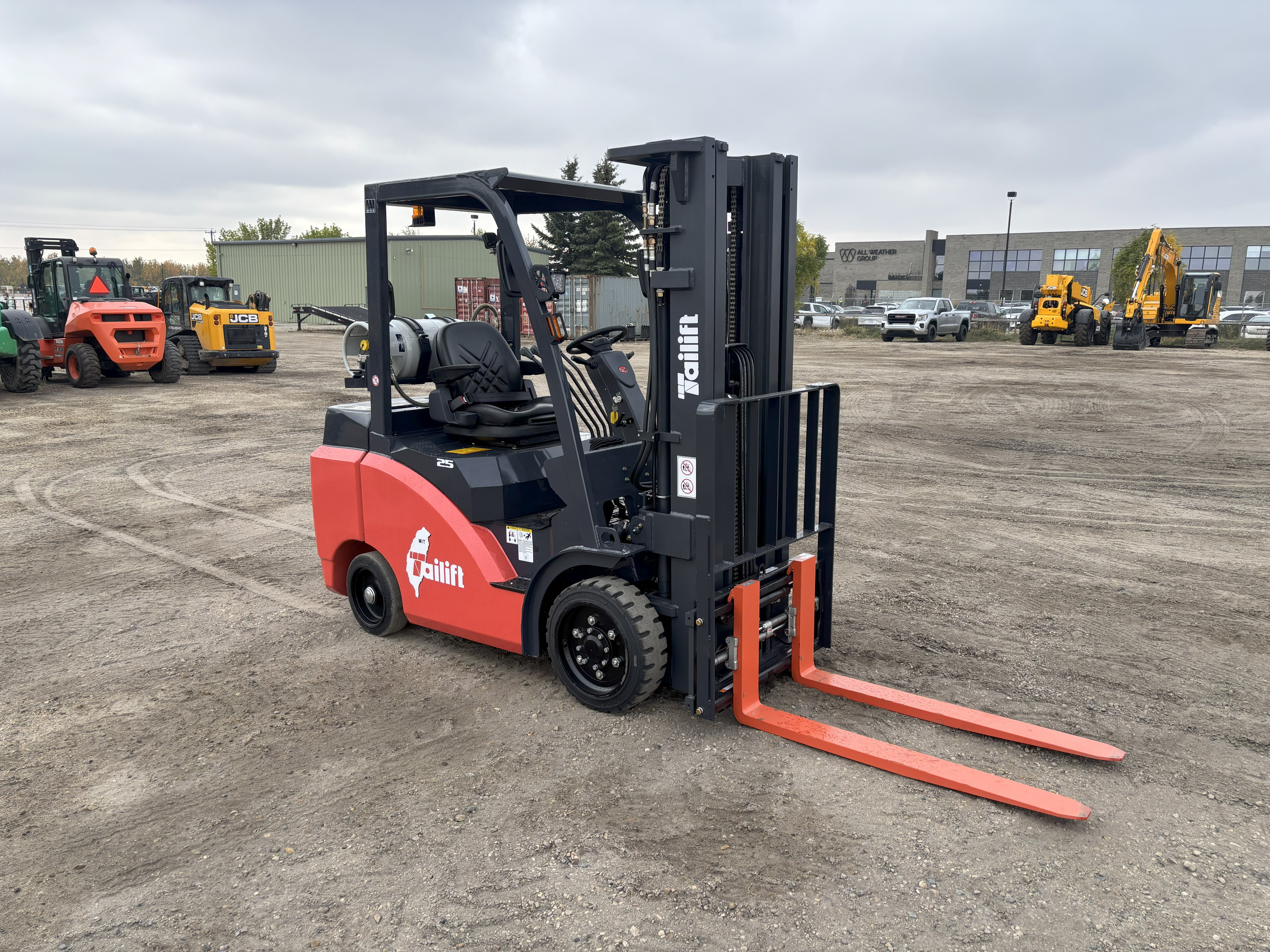 Photo of a  Tailift PFG25C