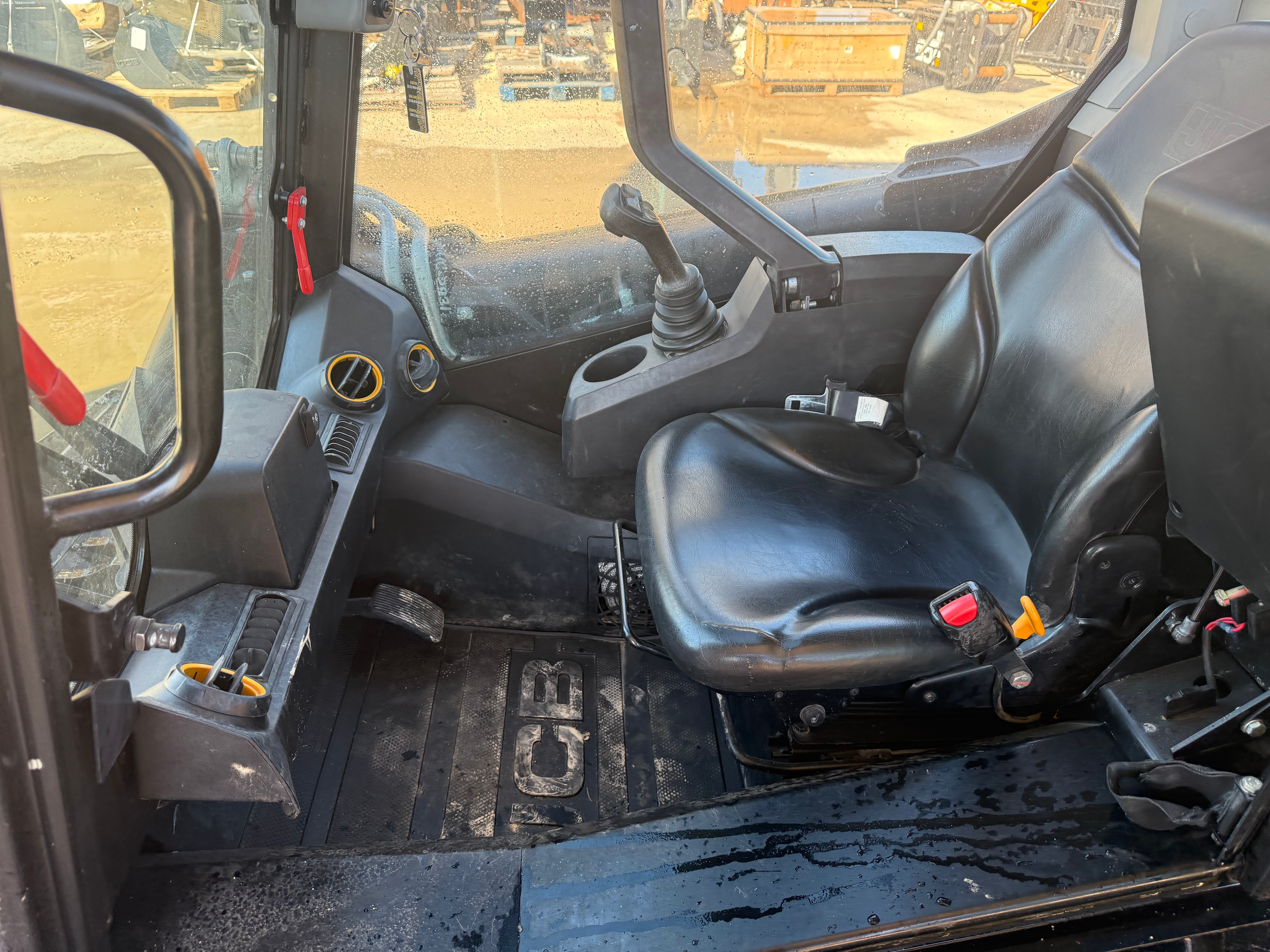Photo of 2025 JCB 270T