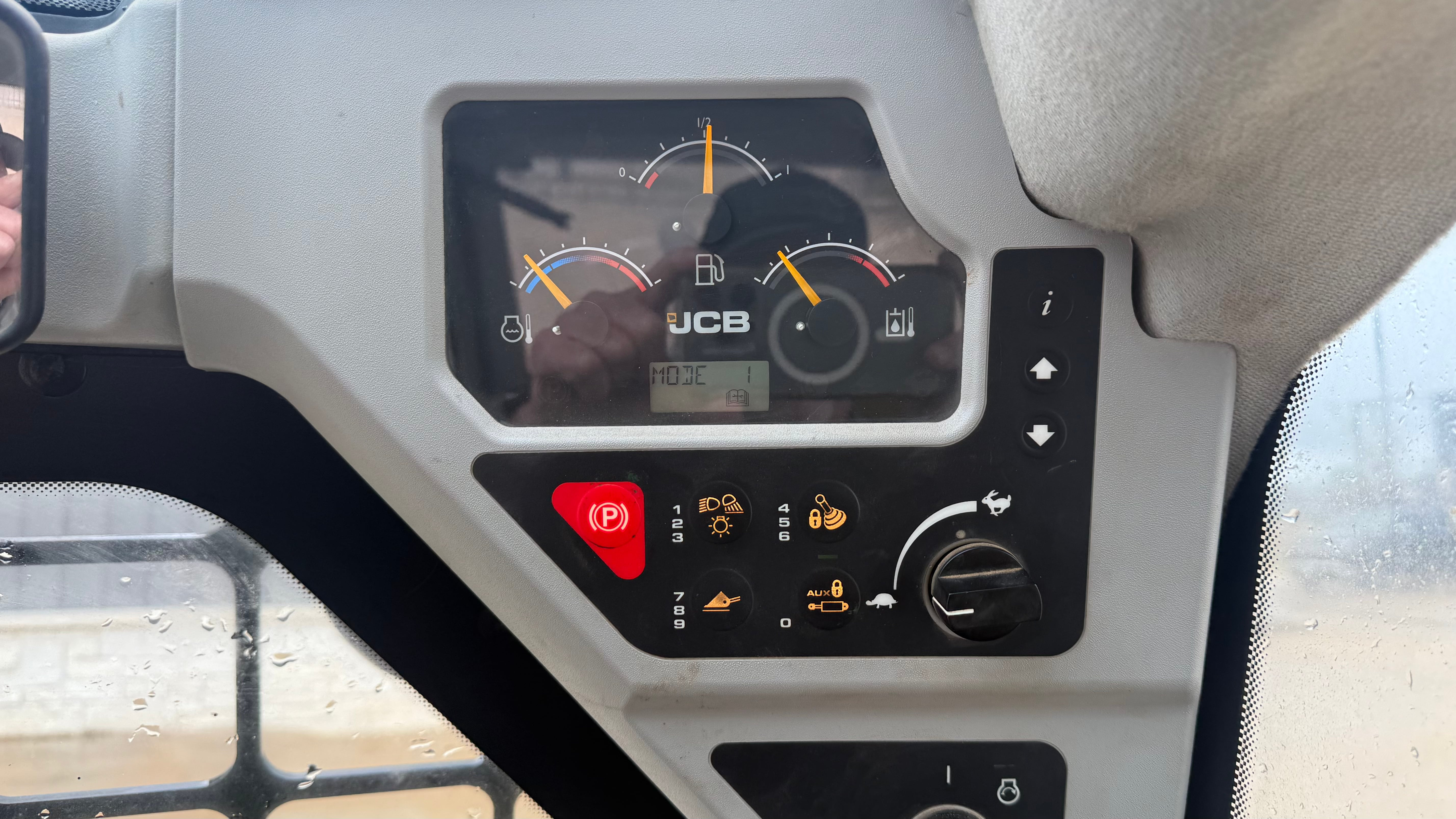 Photo of 2022 JCB 3TS-8T
