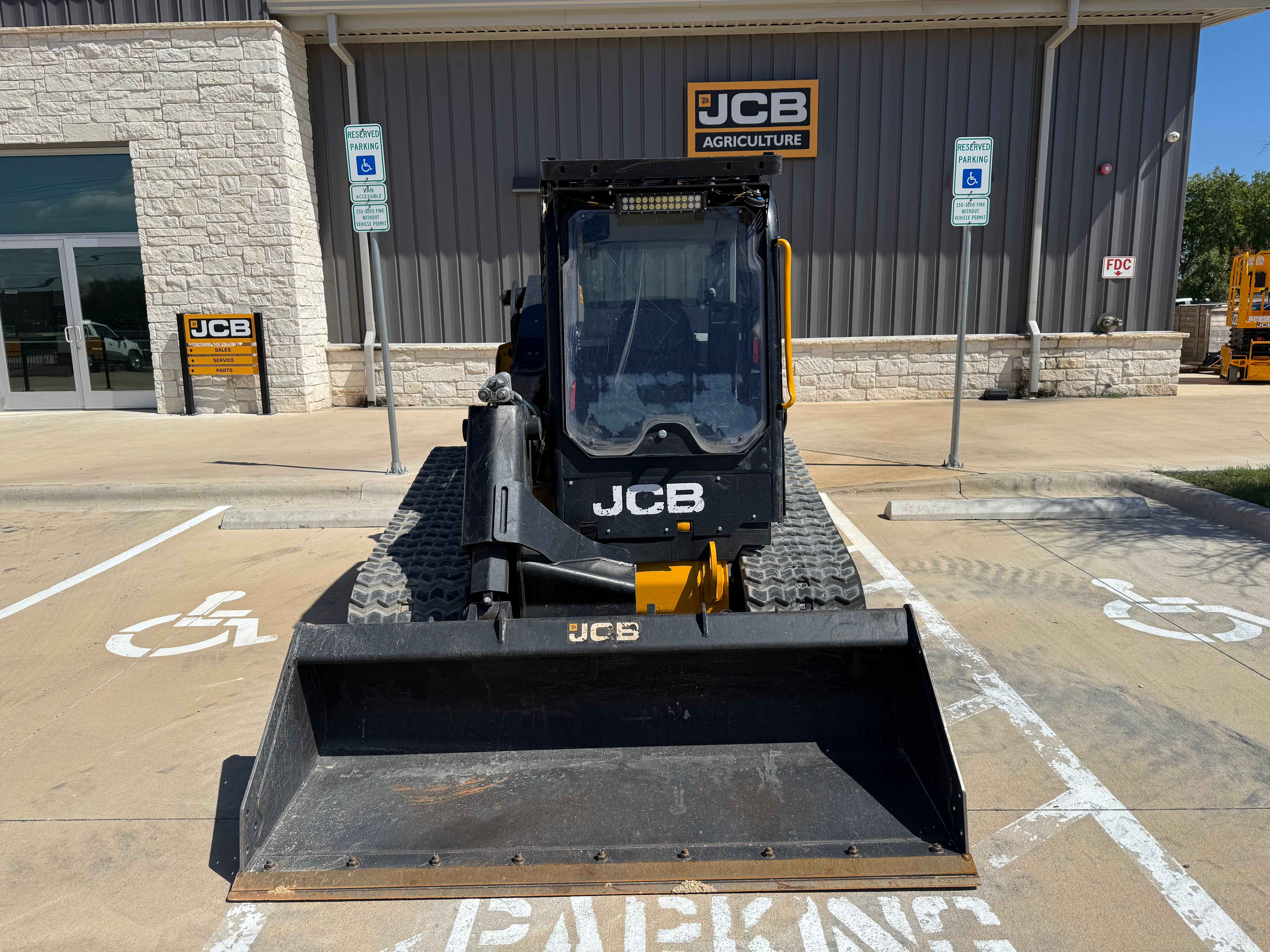 2025 JCB 270T