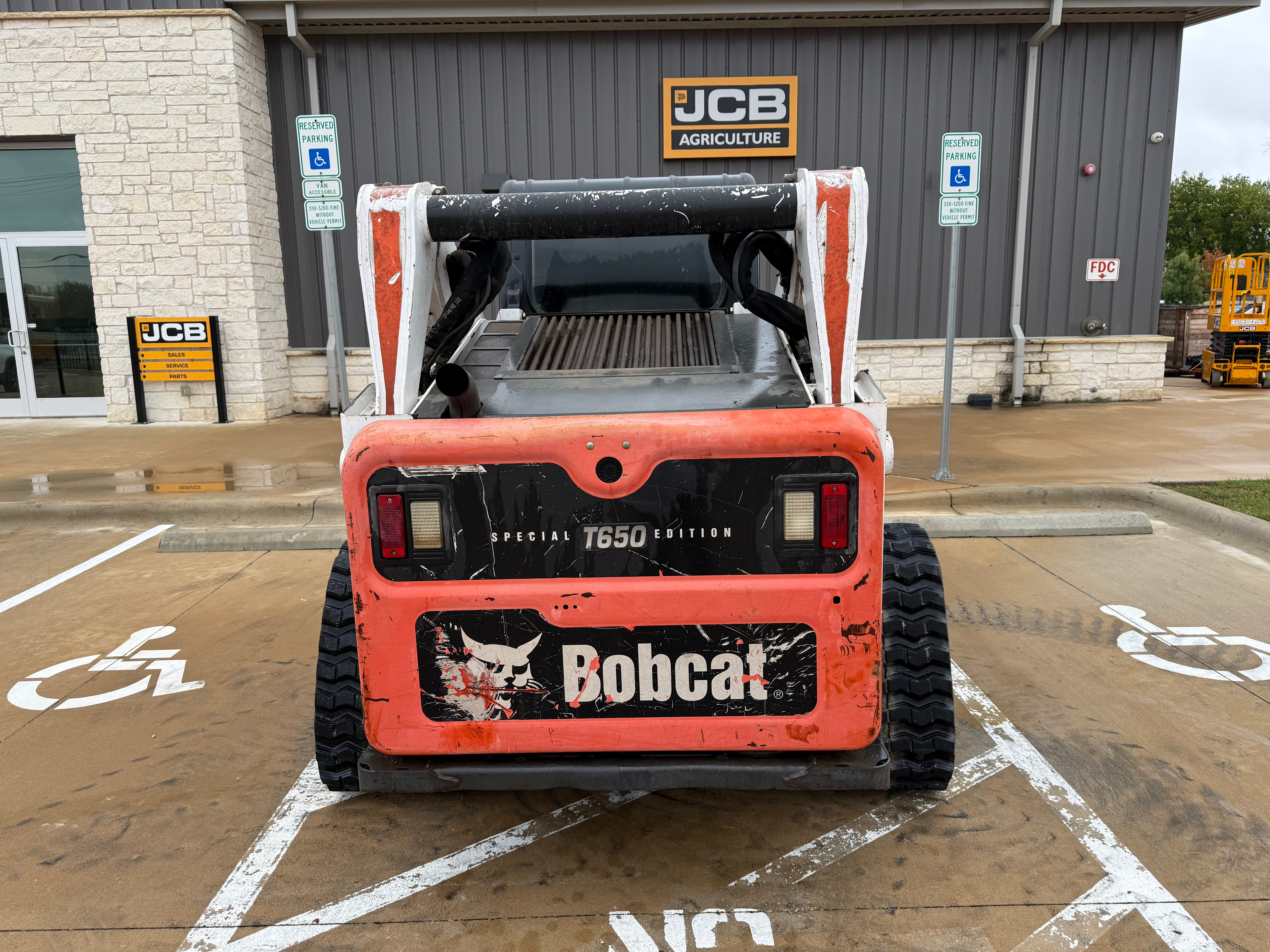 2014 Bobcat T650 (ROLLER SUSPENSION OPTION)