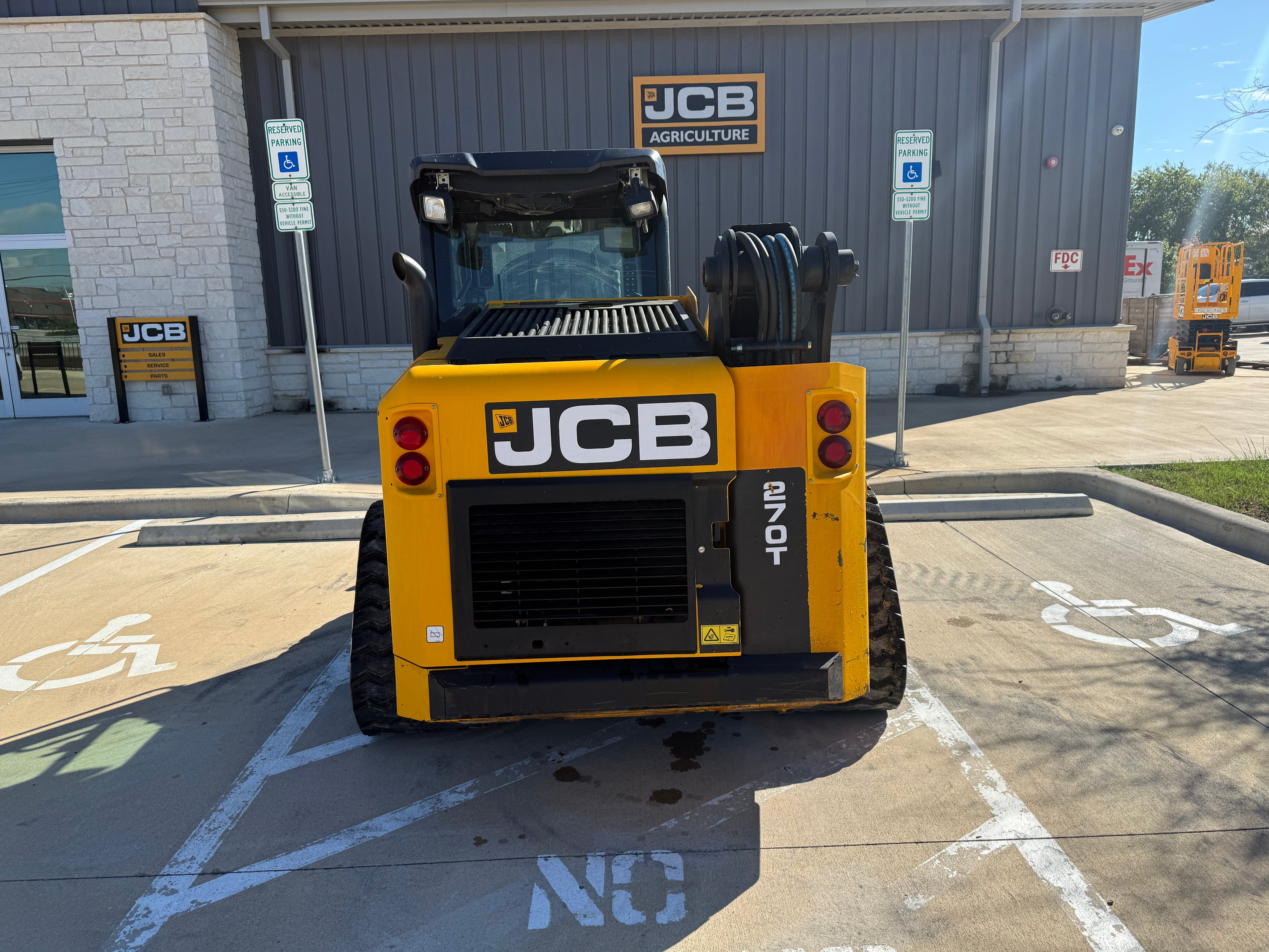 2025 JCB 270T