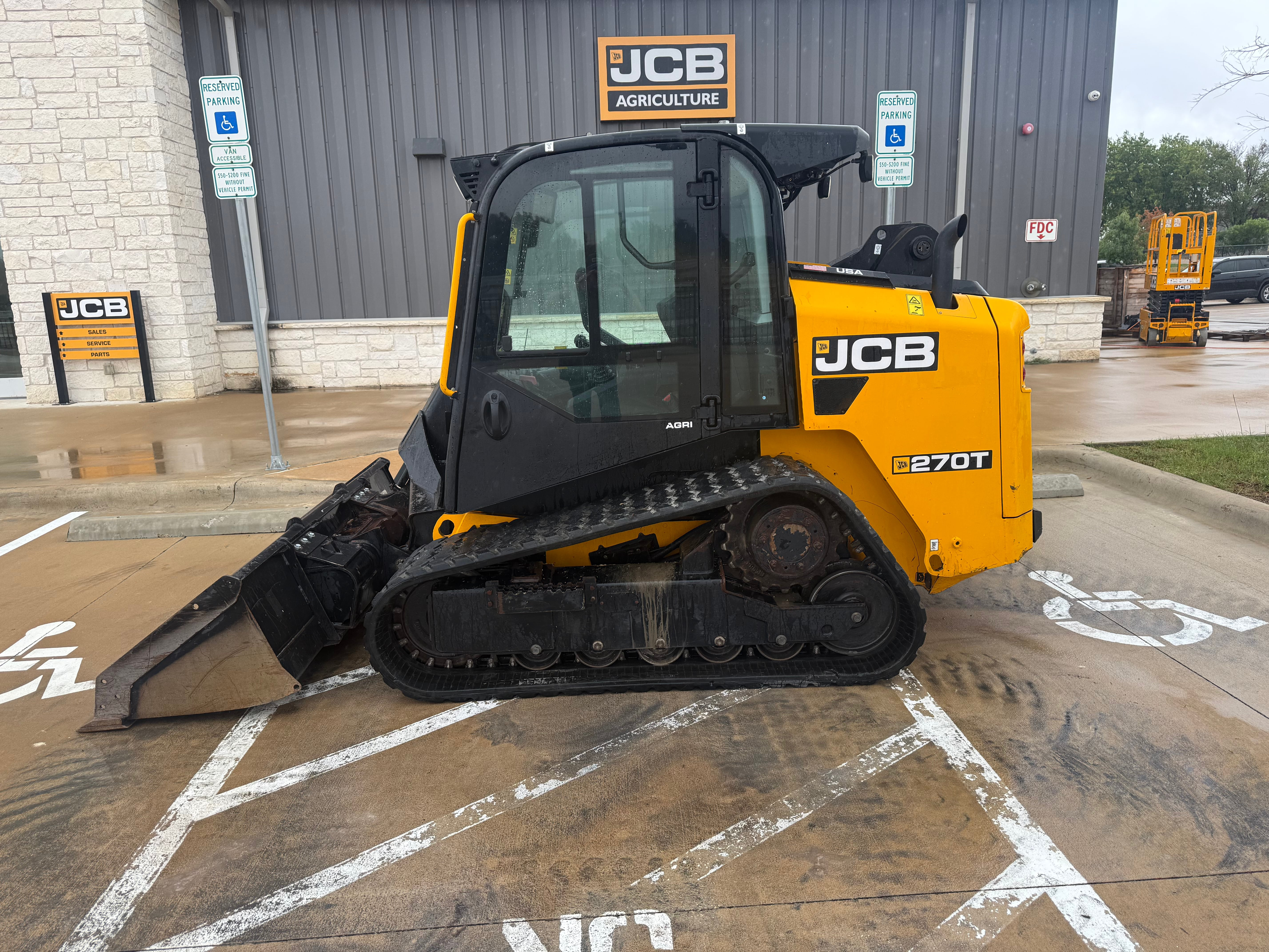 2024 JCB 270T