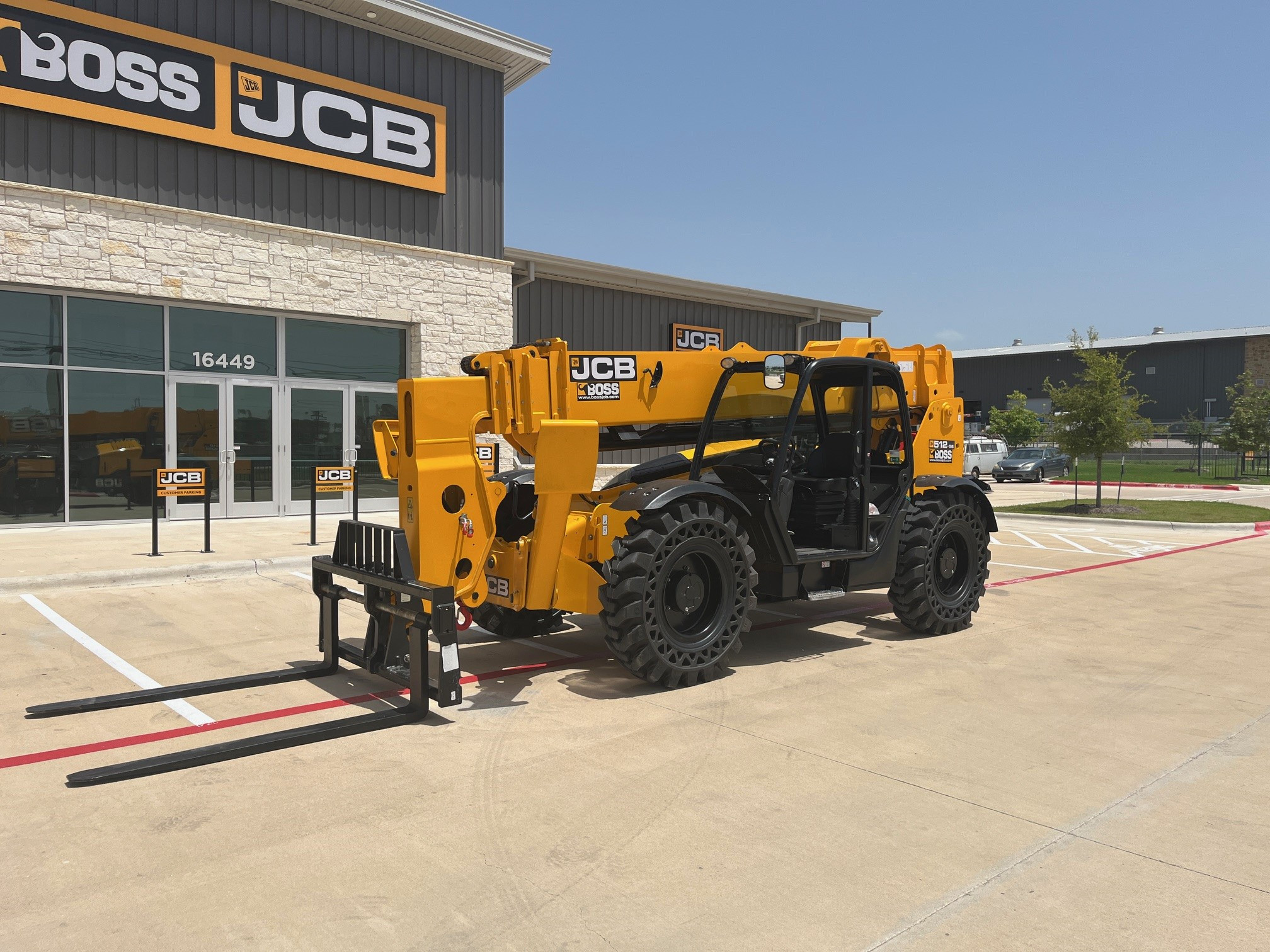 Photo of a 2026 JCB 512-56