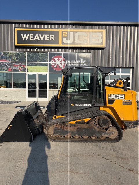 2023 JCB 3TS-8T