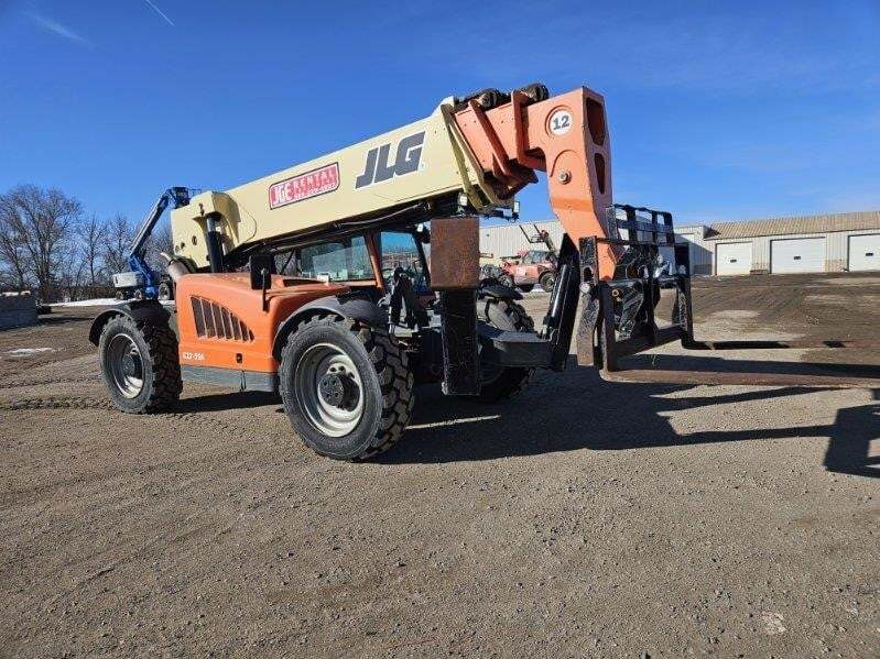 Photo of a 2012 JLG G12-55A