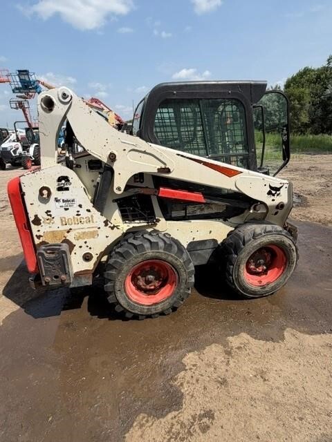 2019 Bobcat S595