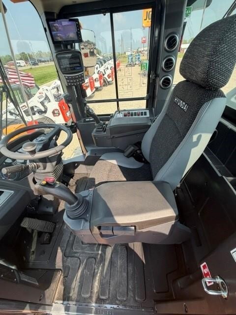 2026 Hyundai HL940AXT