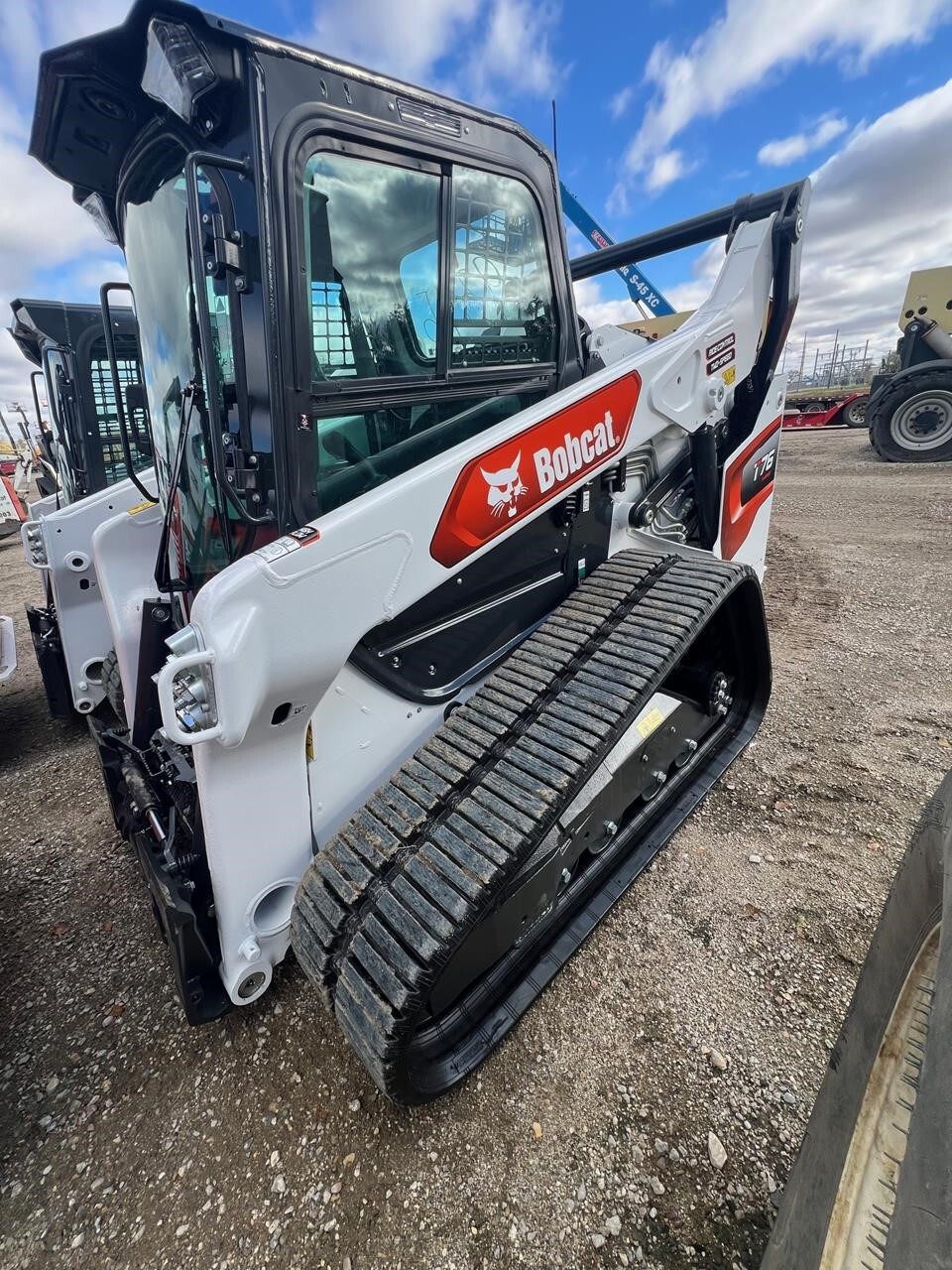 Photo of 2026 Bobcat T76