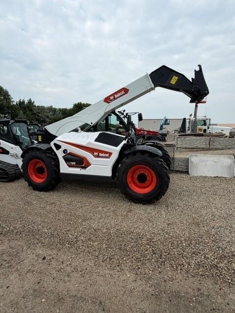 Photo of 2026 Bobcat TL723