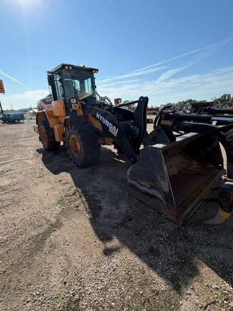 2022 Hyundai HL940AXT