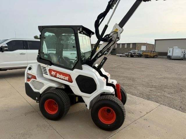 2023 Bobcat L28