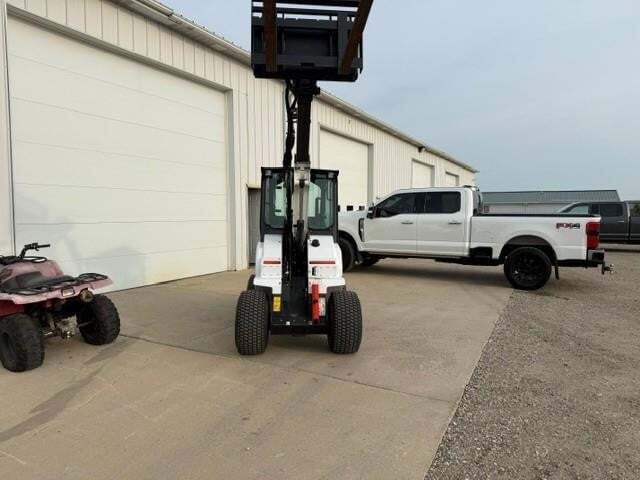 2023 Bobcat L28