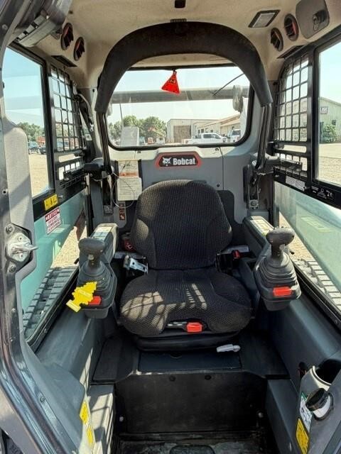 2024 Bobcat T76