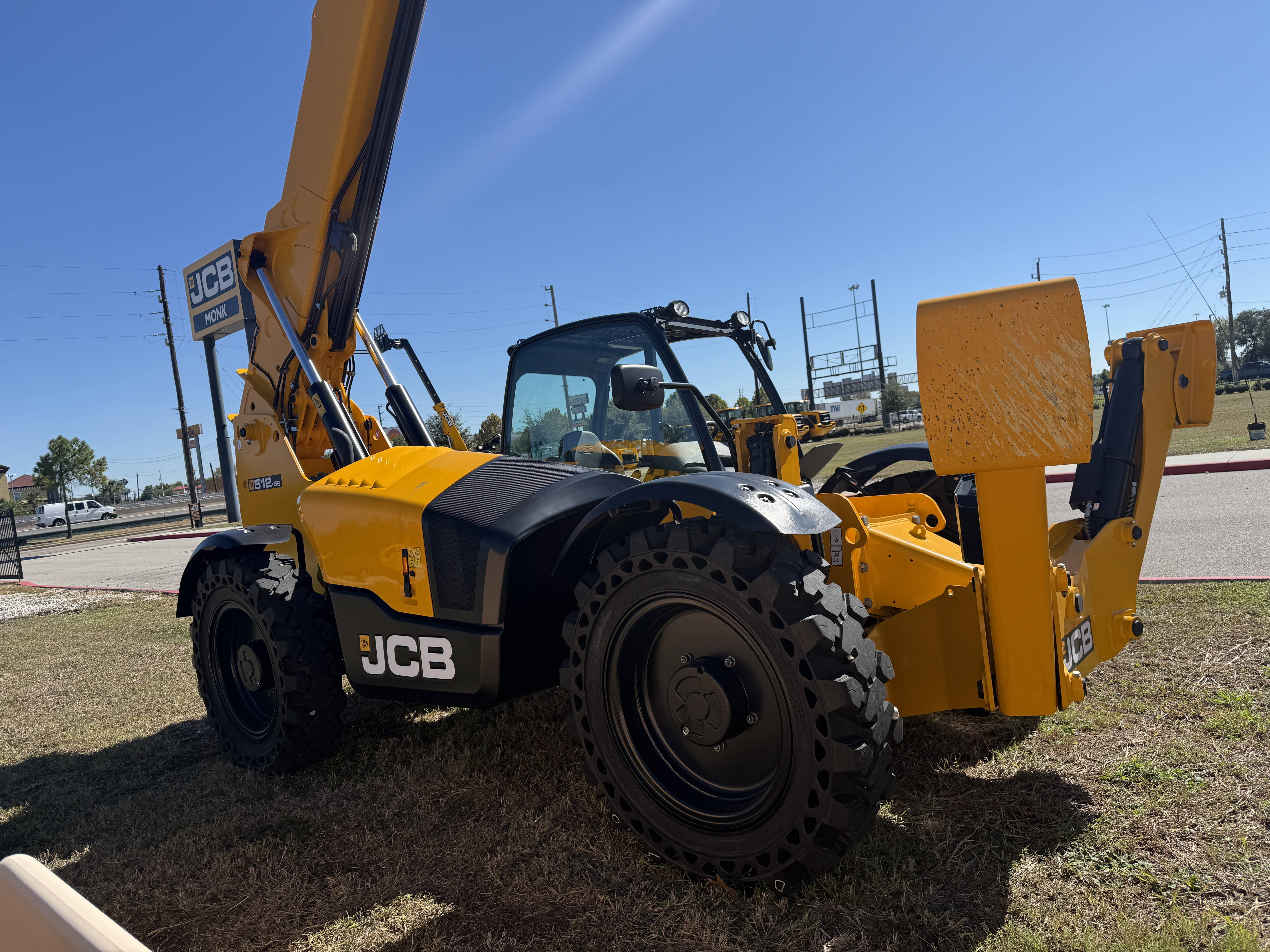 2025 JCB 512-56