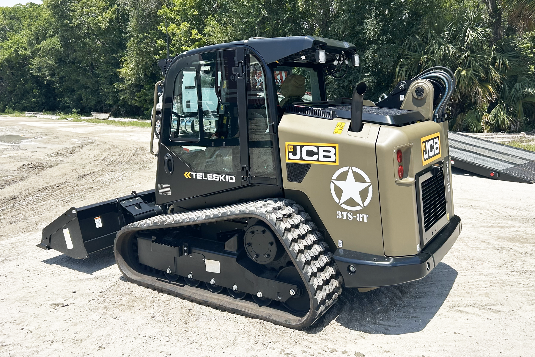 Photo of 2026 JCB 3TS-8T