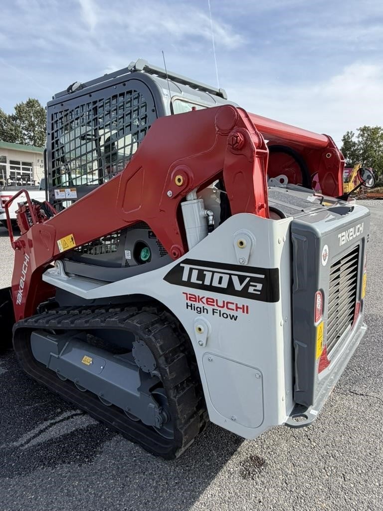 2026 Takeuchi TL10V2