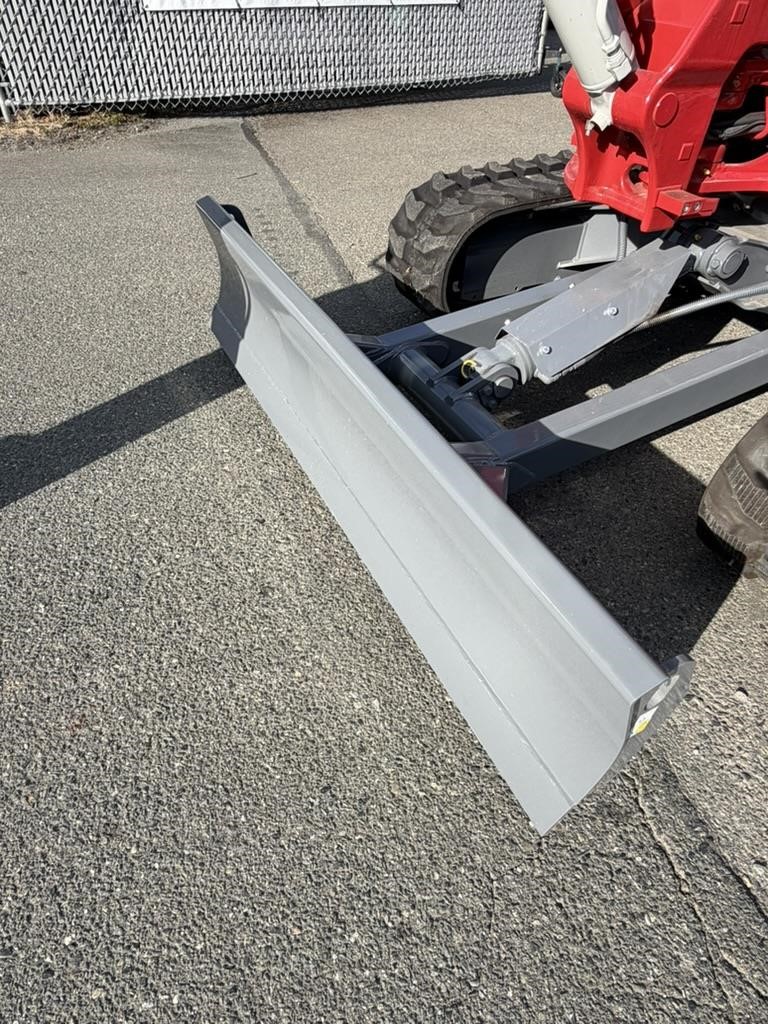 2026 Takeuchi TB240