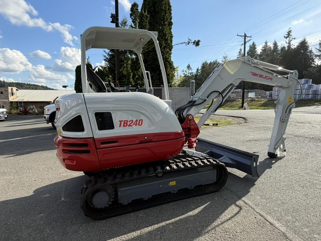 2026 Takeuchi TB240