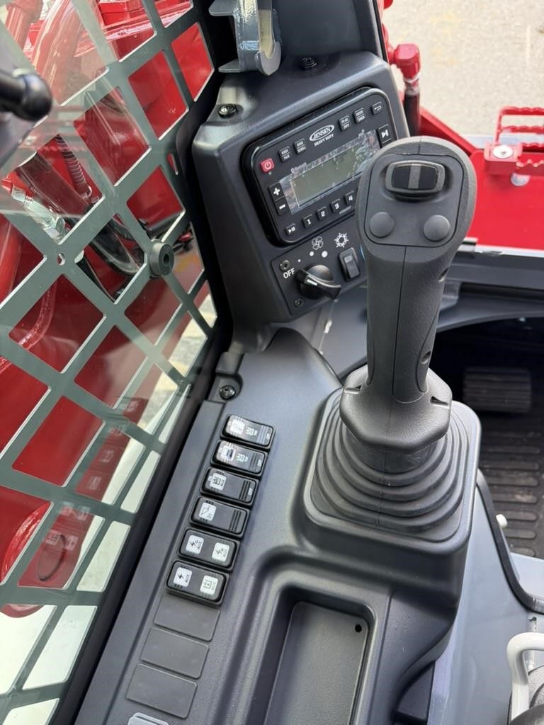 2026 Takeuchi TL12R2