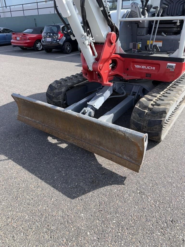 2025 Takeuchi TB260