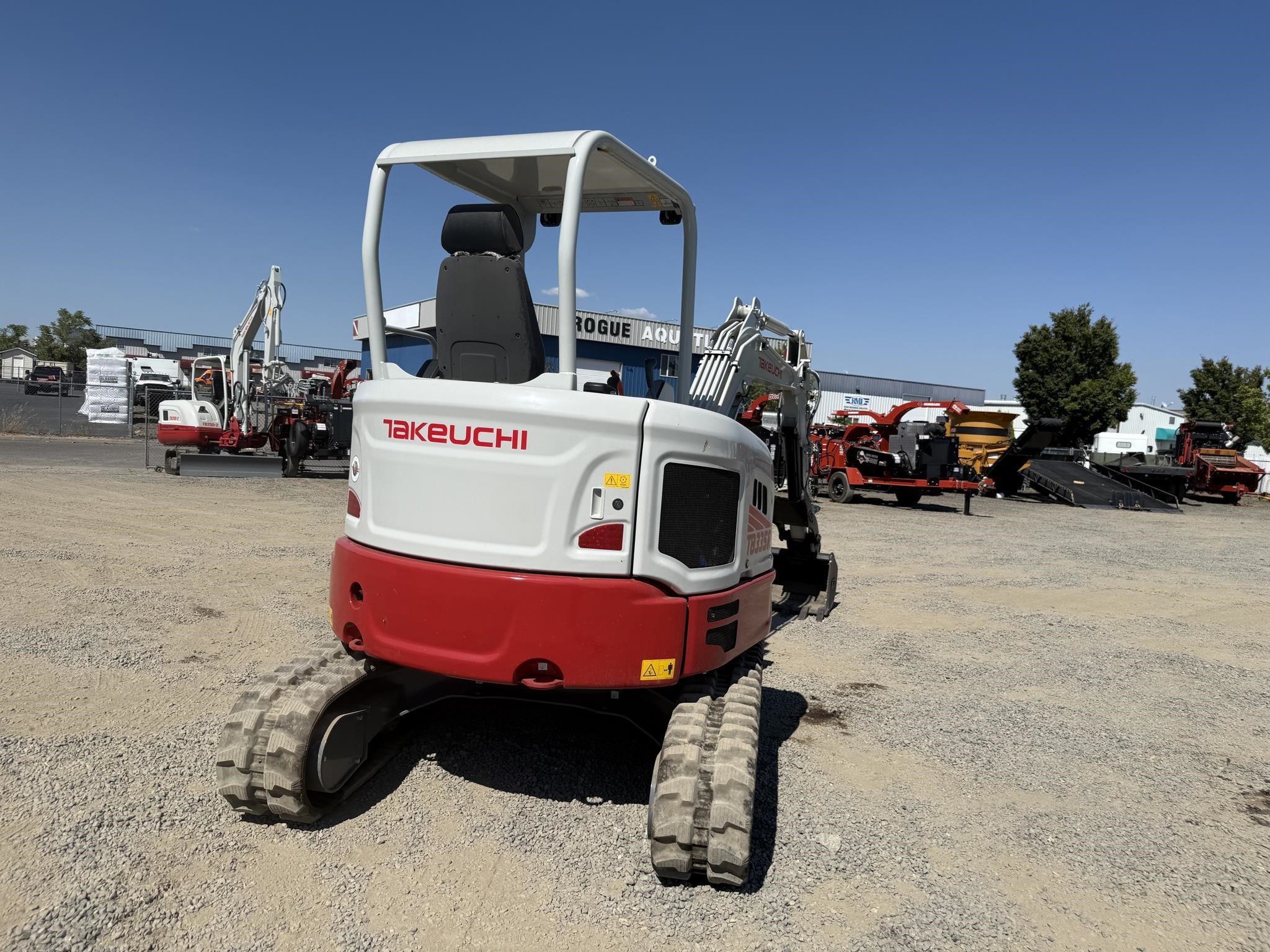 2023 Takeuchi TB335R