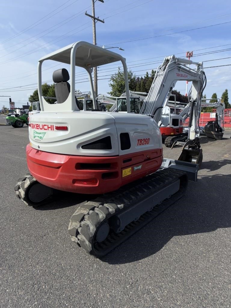 2025 Takeuchi TB260