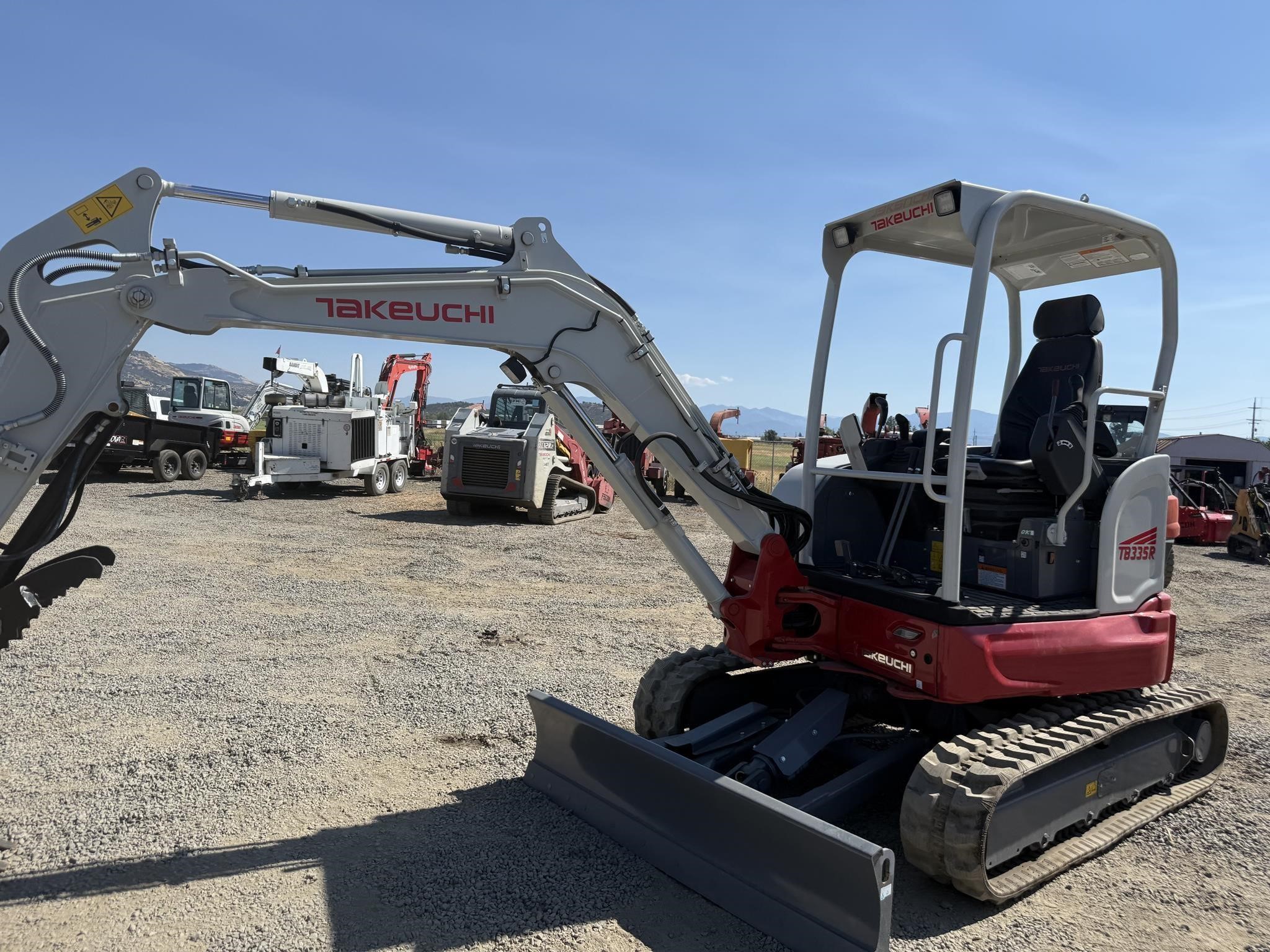 2023 Takeuchi TB335R