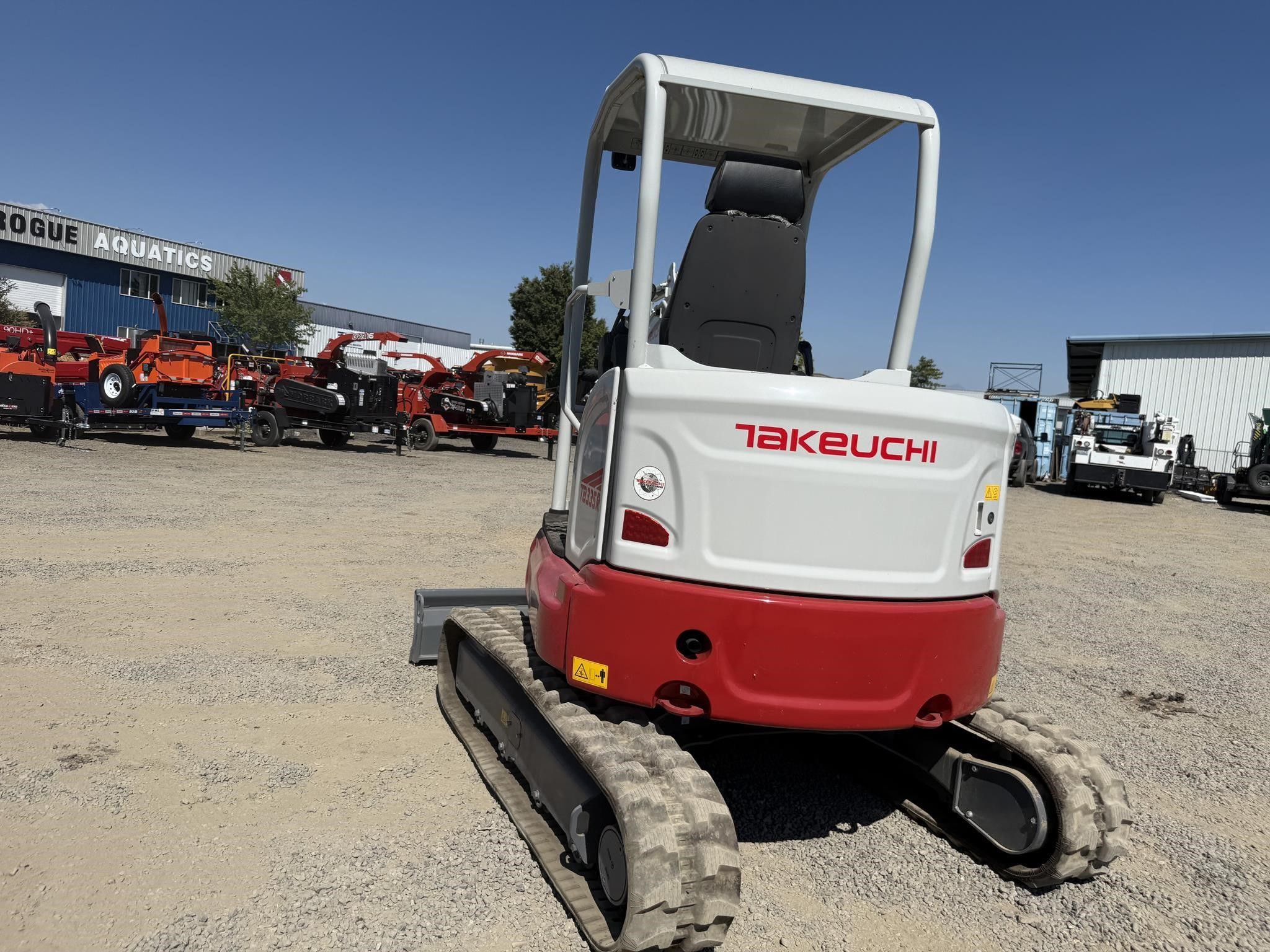 2023 Takeuchi TB335R