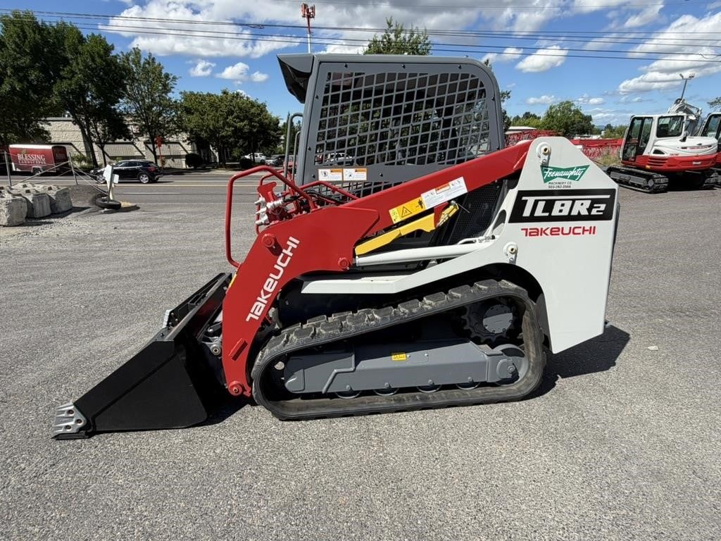 Photo of a 2025 Takeuchi TL8R2