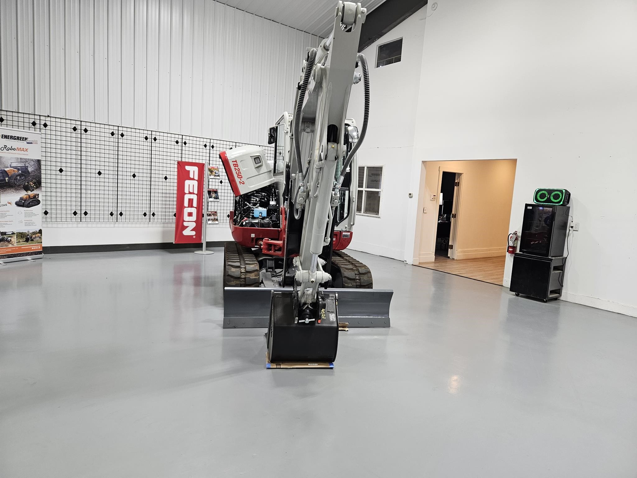 2026 Takeuchi TB250-2