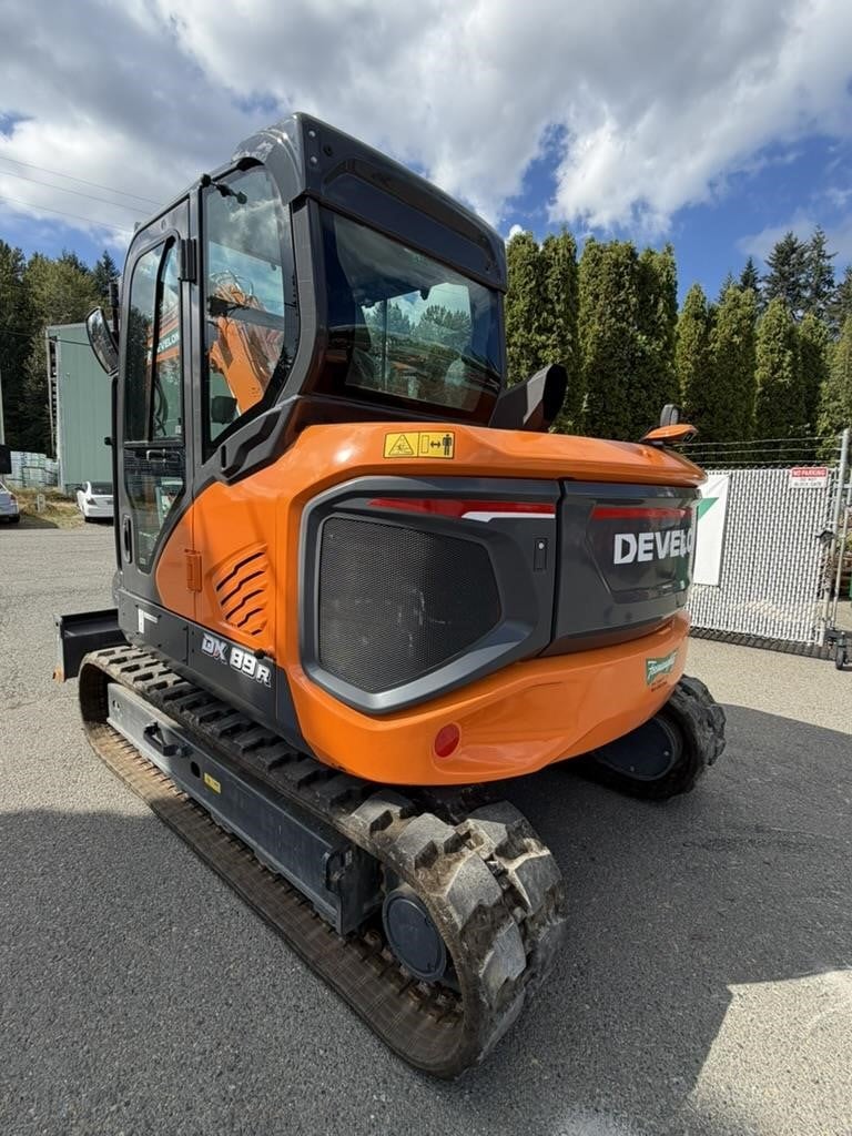 2025 Develon DX89R-7