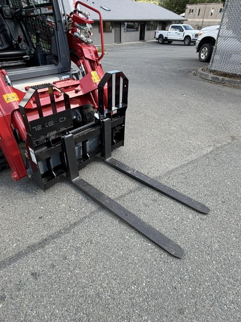 2026 Takeuchi TL10V2