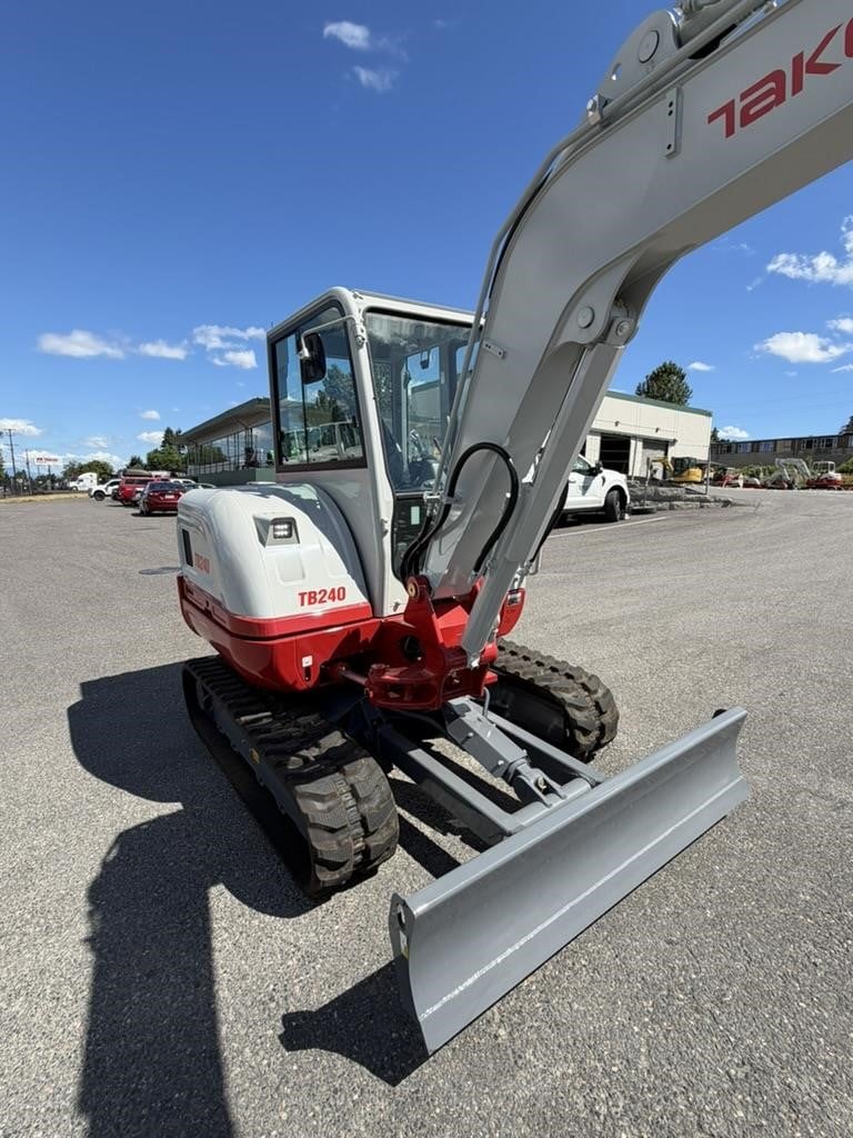 2026 Takeuchi TB240